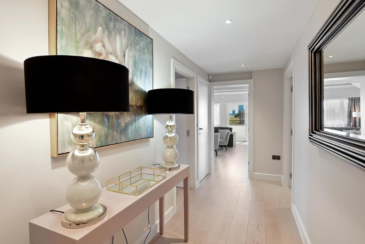 Vauxhall Bridge Road by Aeria Apartments - Housity