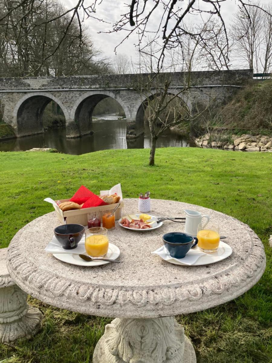 Le Moulin De Bretigneul - Housity