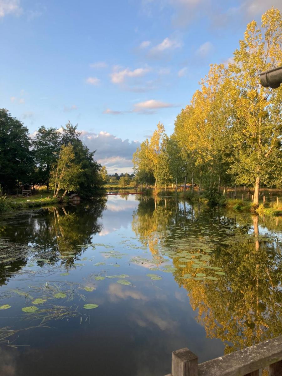 Le Moulin De Bretigneul - Housity