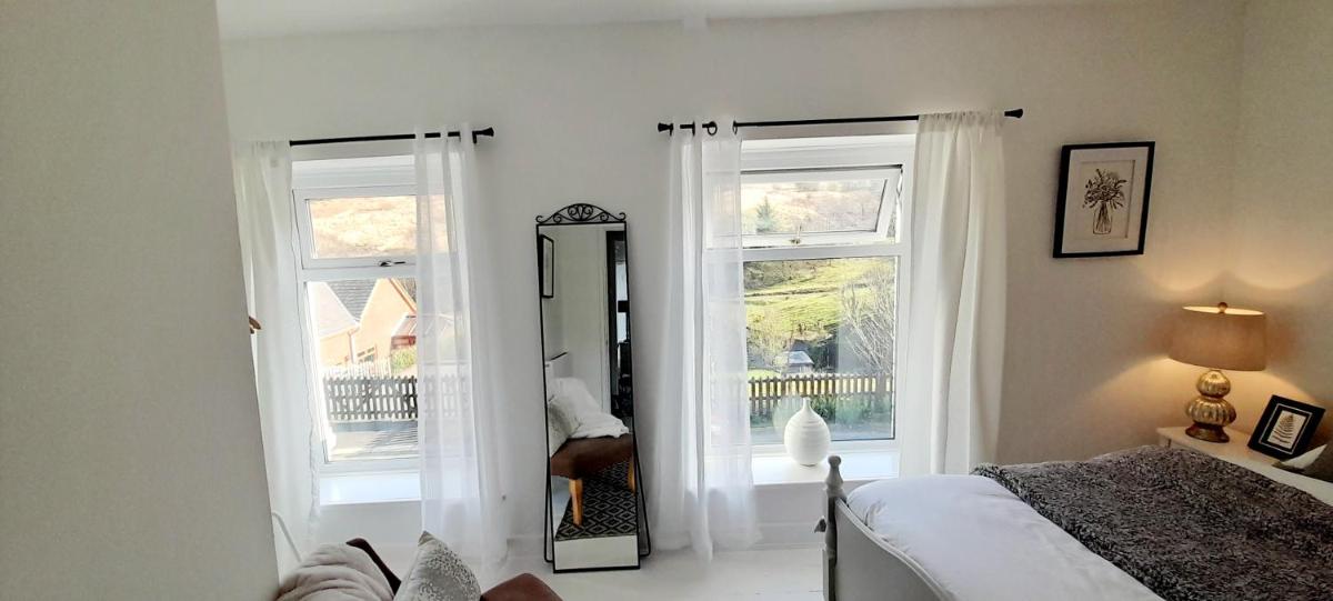 Parc Cottage - Housity