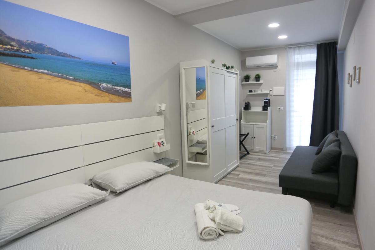 AG Luxury Rooms - Housity