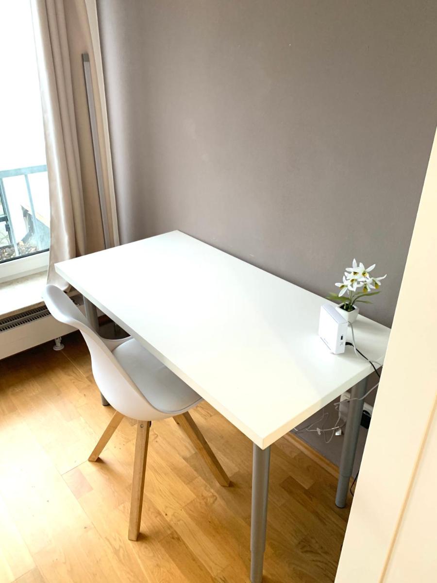 Beautiful Premium Apartment, Near University , WIFI , Free Parking - Housity