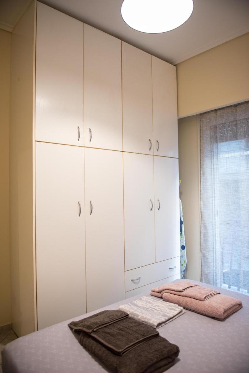 Suitetrails - All new 55m Apartment in Athens 150meters from subway