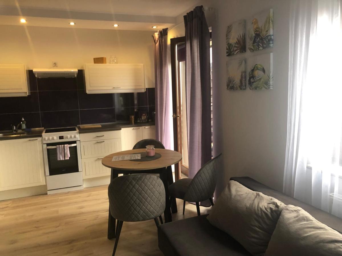 Przytulny Apartament na Wąskiej - Housity