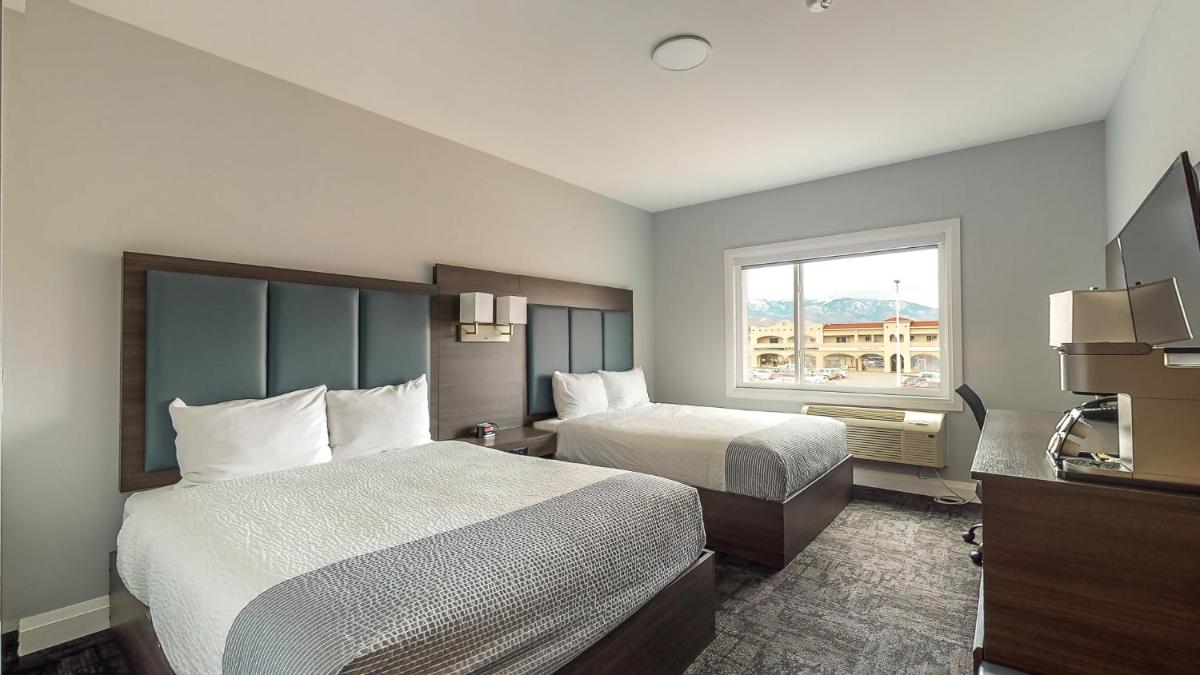 Park Inn by Radisson Osoyoos - Housity