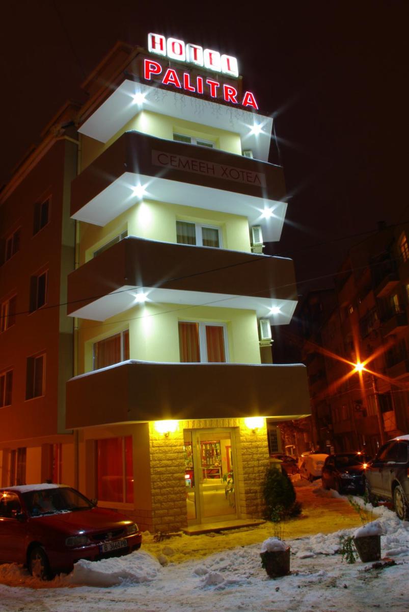 Hotel Palitra - Housity