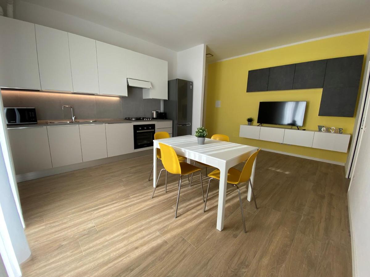 Eli Home - Royal Welcome - Housity