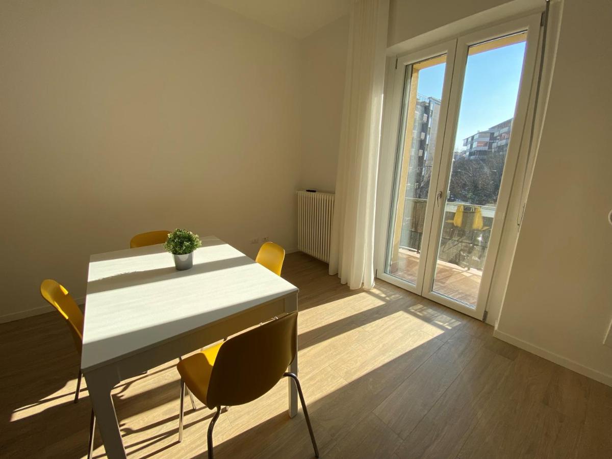 Eli Home - Royal Welcome - Housity