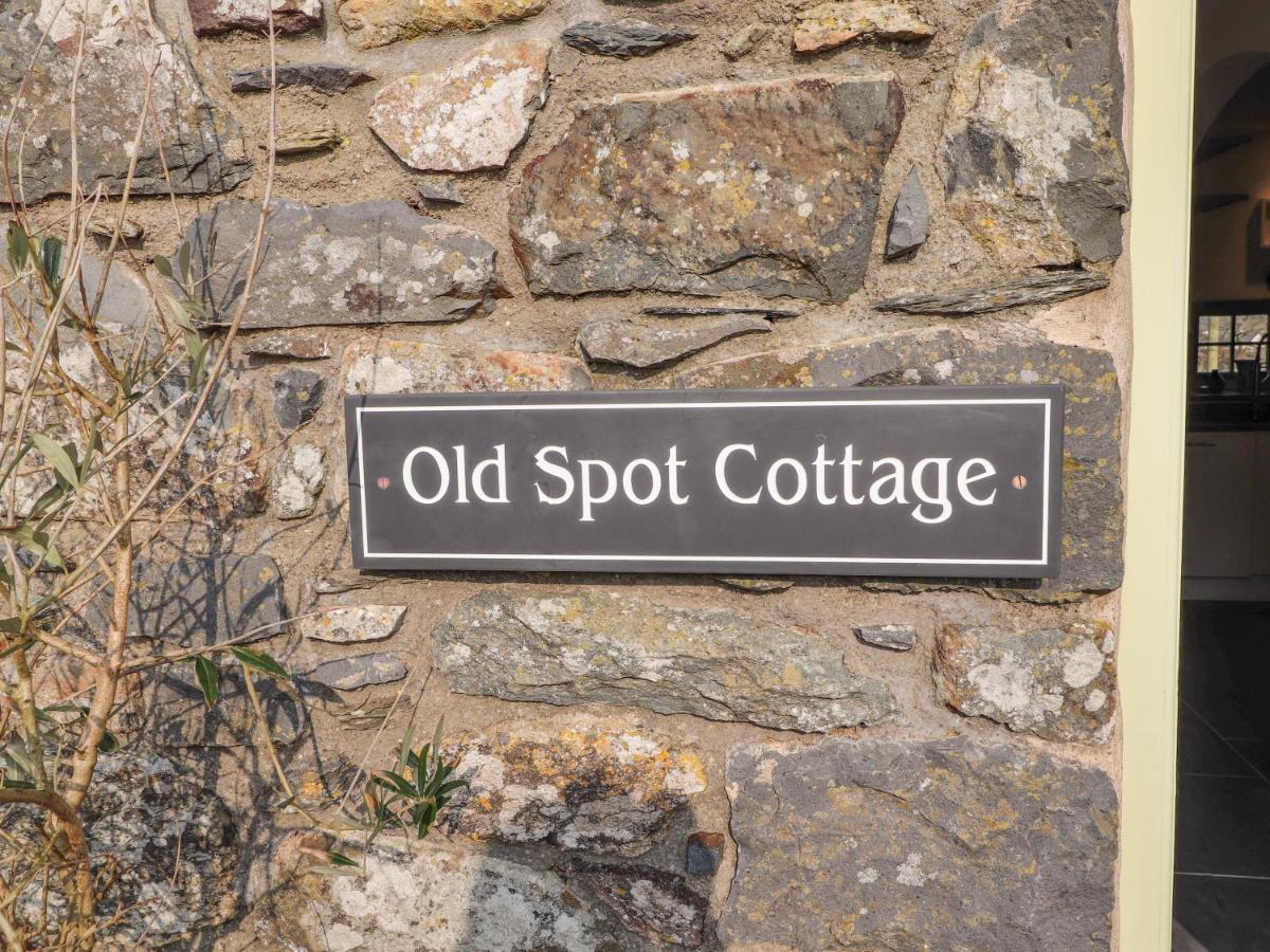 Old Spot Cottage - Housity