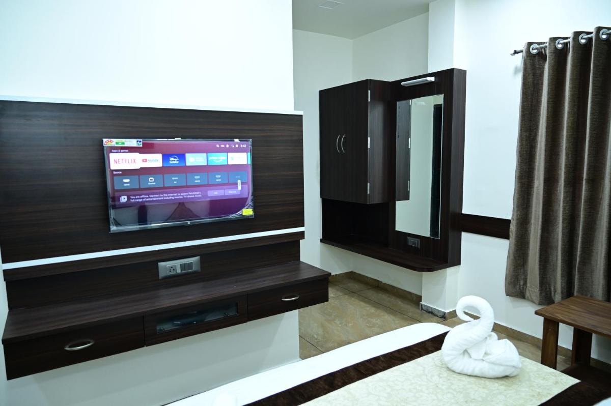 MR Residency Hungund - Housity