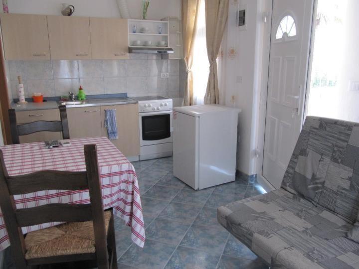 APARTMAJI GOSTILNA STAR MALN , Sečovlje 10 - Housity