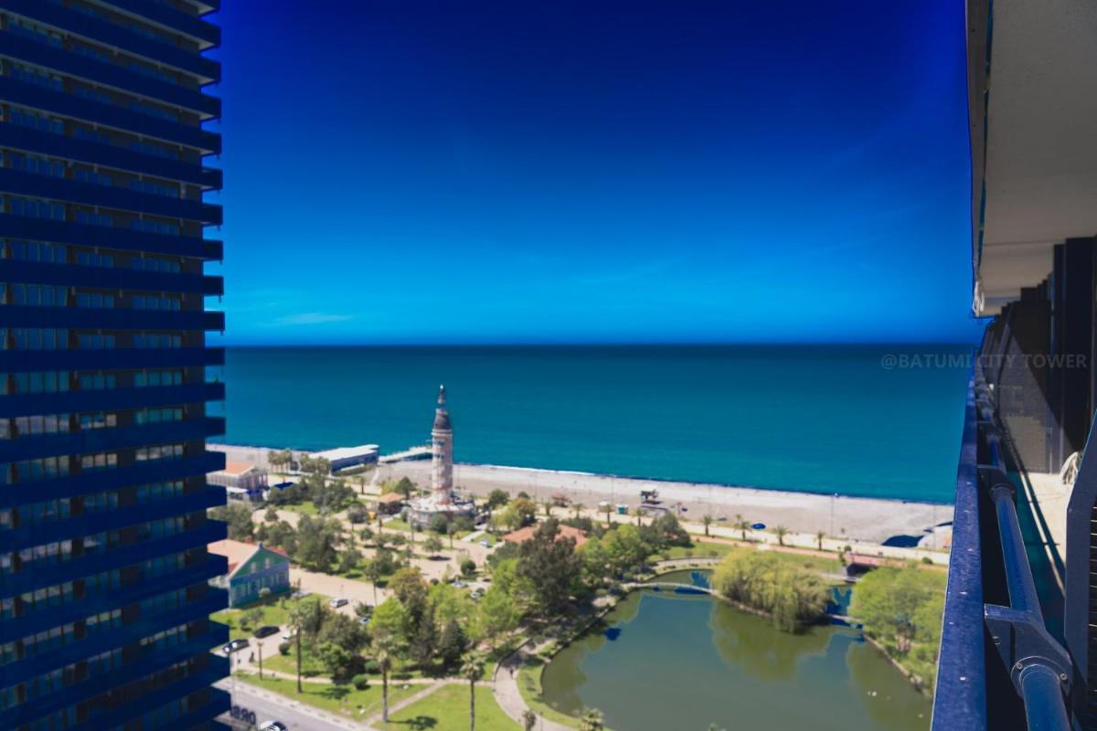 Cozy apartments with sea view ORBI CITY 1422 - Housity