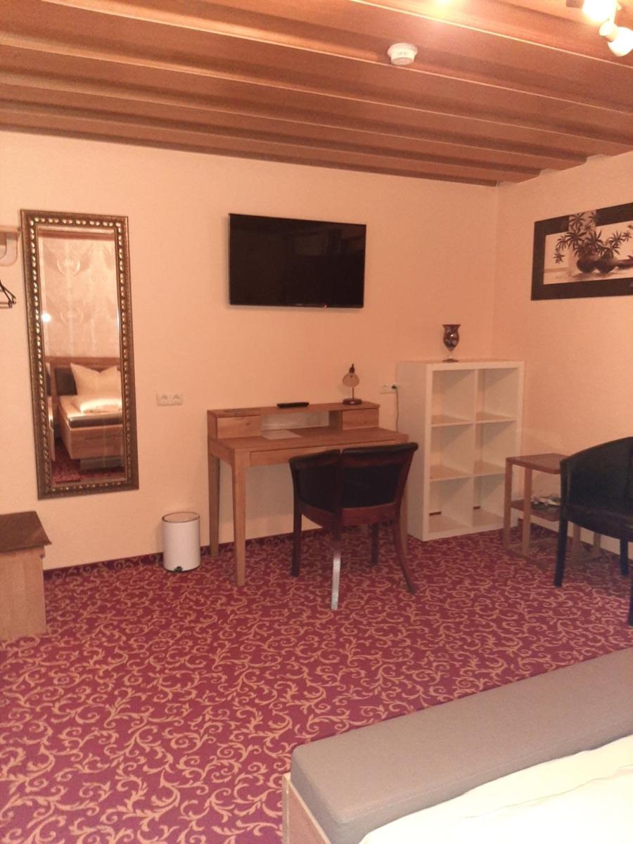 Landhotel Fuchsbau - Hizvo