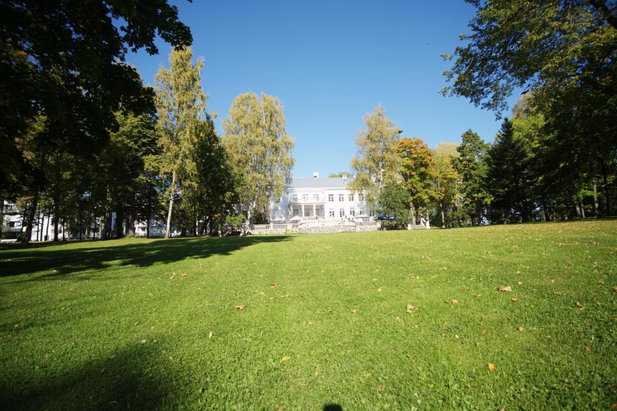 Pühajärve Spa & Holiday Resort - Housity