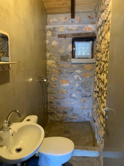 Hani_Inn_1834 - Housity