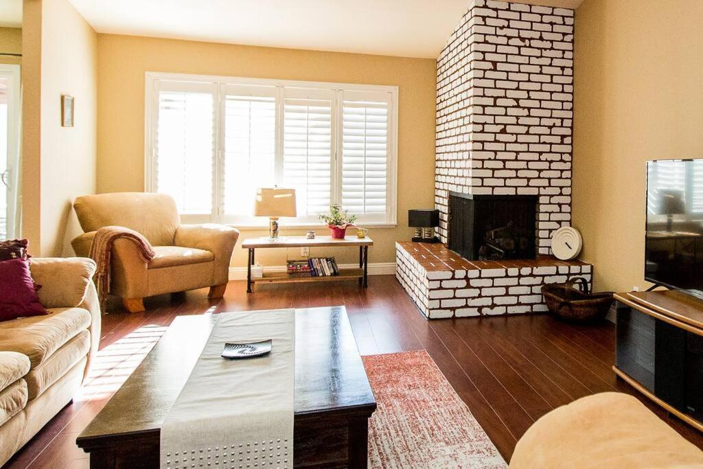 Cozy home in quiet neighborhood - Housity