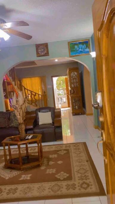 WindBreakVilla - Housity