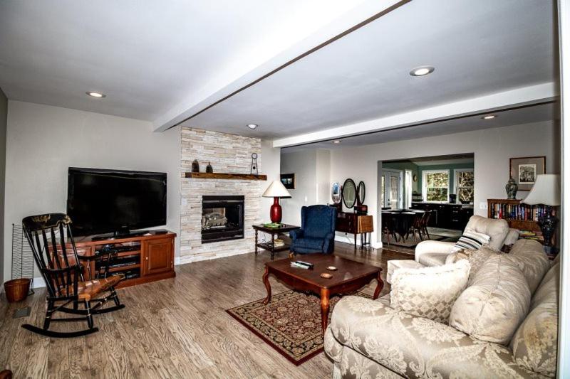 01107 - 7 Frontera Circle - Housity