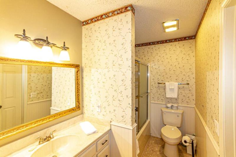 10378 - 27 Turquesa Place - Housity