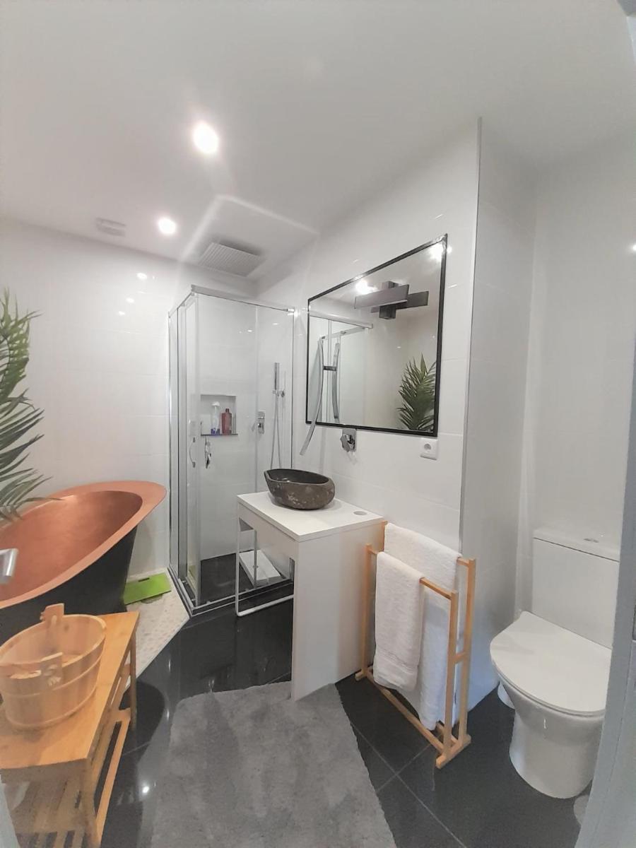 Suitetrails - Vasco da Gama Apartamento T2 com terraço PRAIA DA BARRA