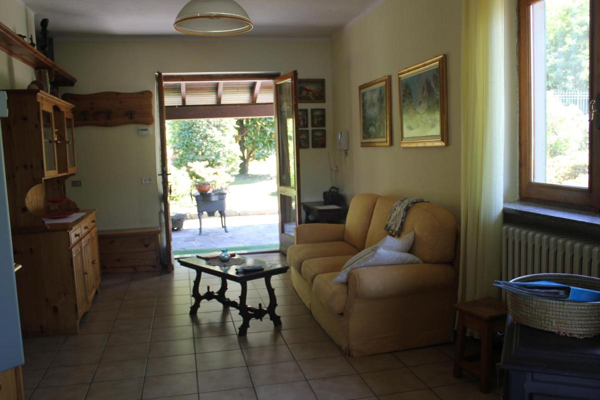 The country house on Lake Orta in Miasino - Housity