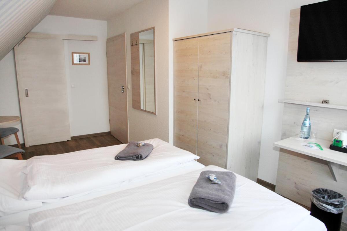 Hotel Pension Norddeich - Housity