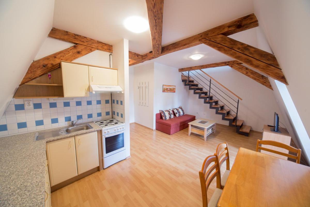 Chateau Diva - Housity