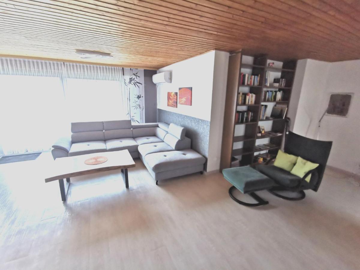 Große Ferienwohnung Sinsheim-Dühren - Hizvo