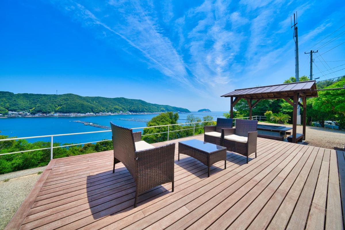 Tsubaki House - Housity