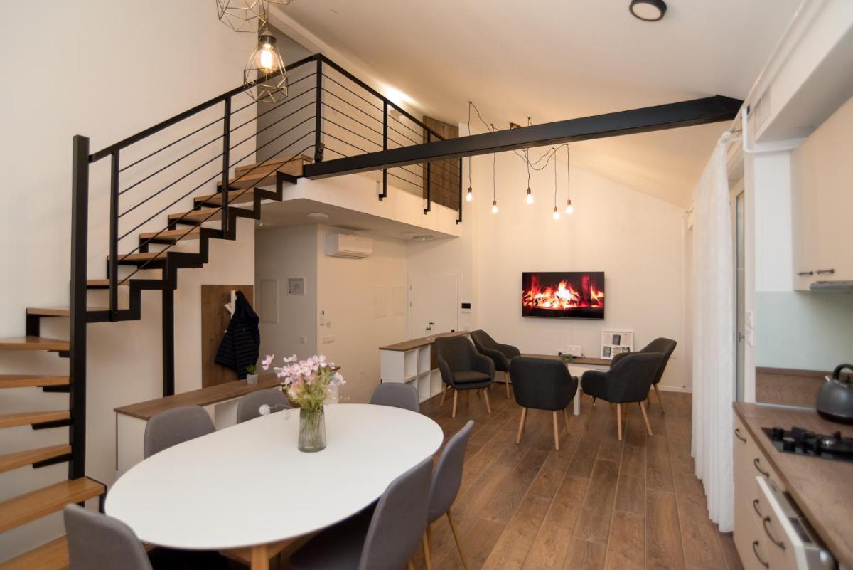ZIMMER KAJ - Housity