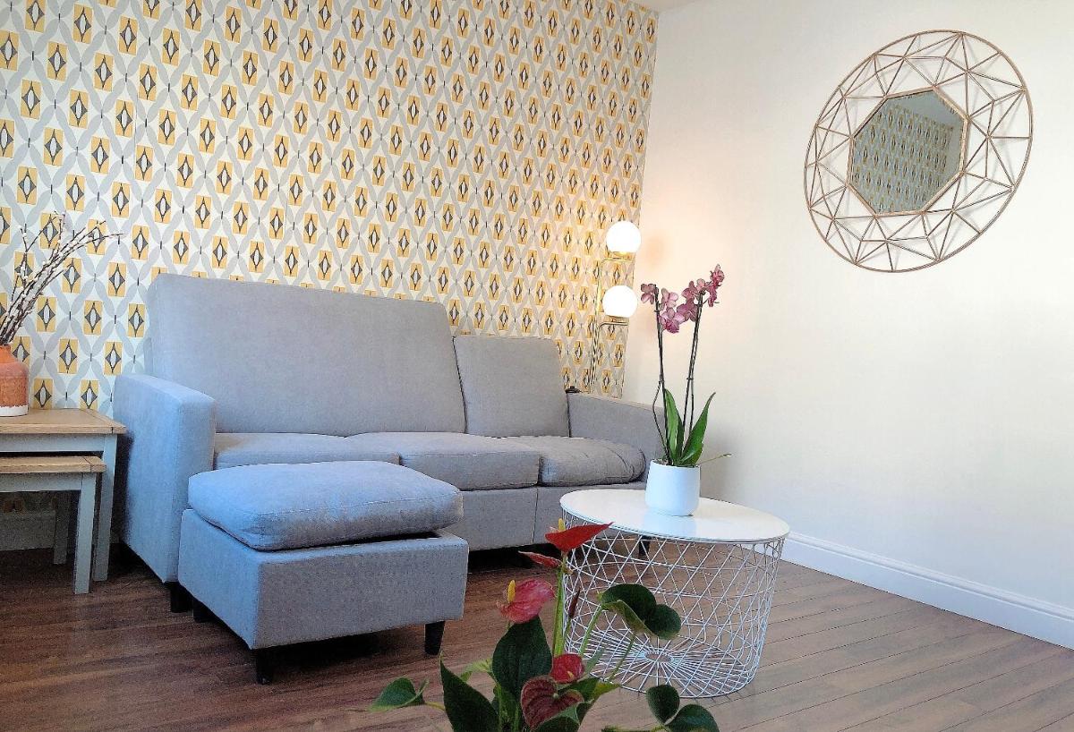 Modern 3-bedrooms house with 6 guests - Housity