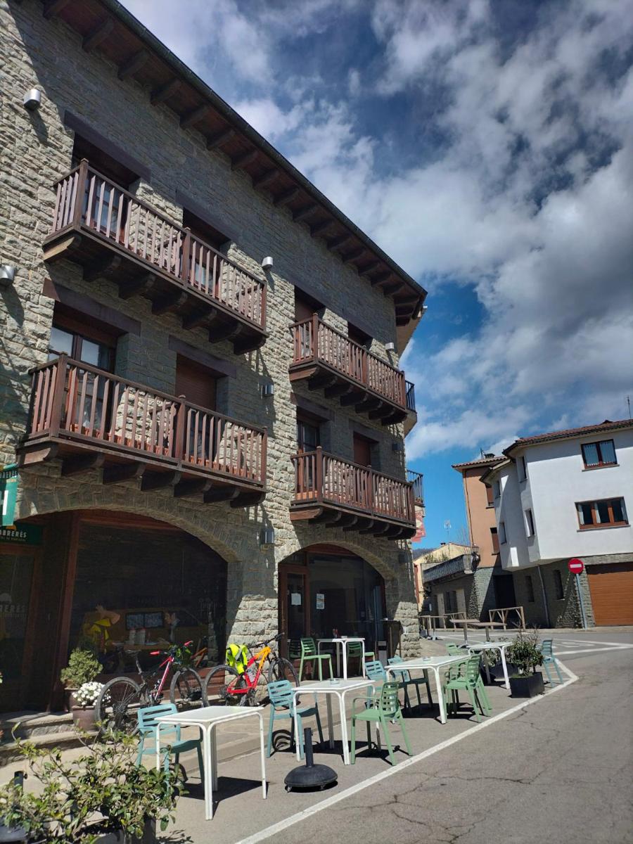 Hostal Cabrerès - Housity