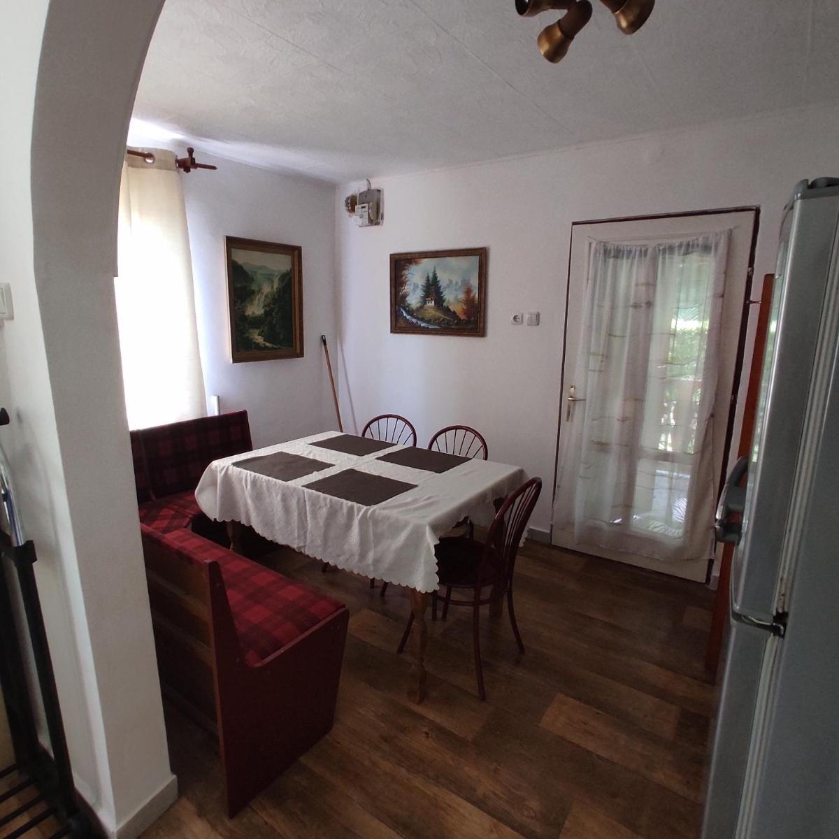 Dávid-lak - Housity