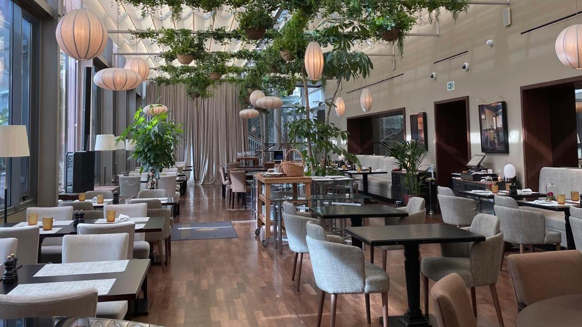 Um restaurante ou outro lugar para comer em InterContinental Porto - Palacio das Cardosas by IHG