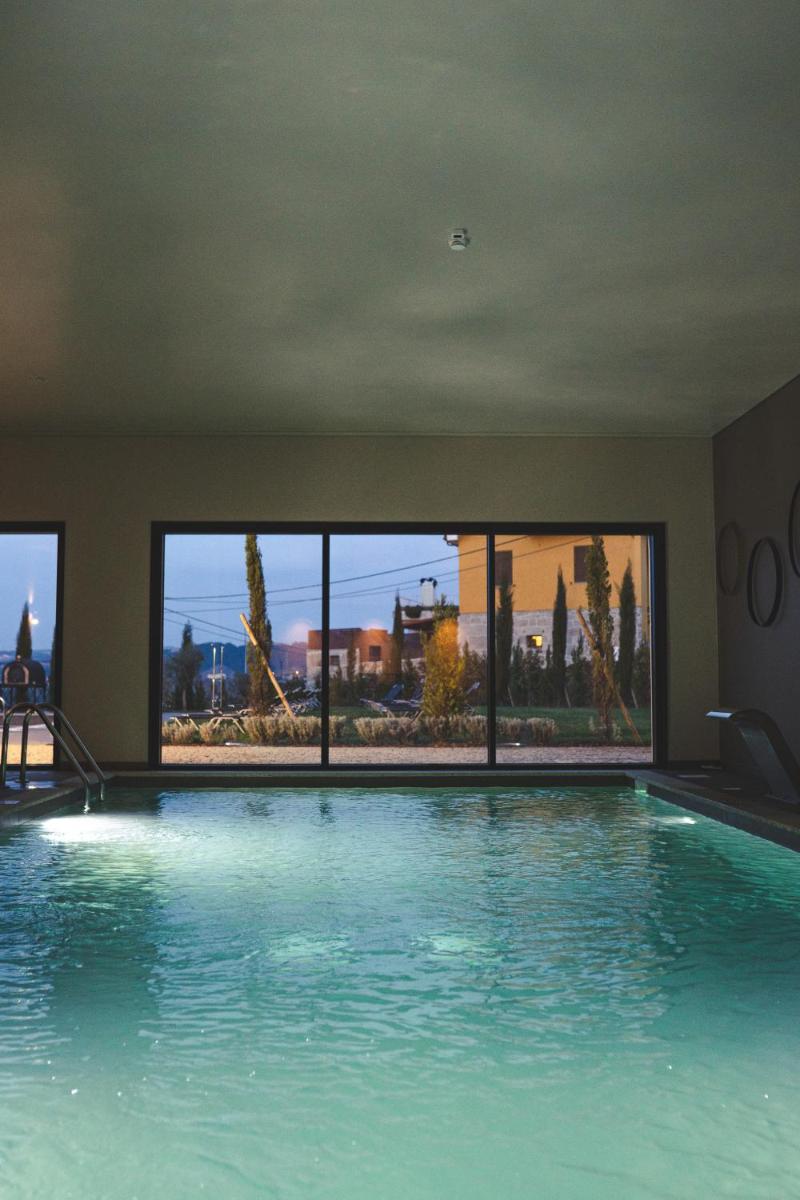A piscina em ou perto de MW Douro Wine & Spa