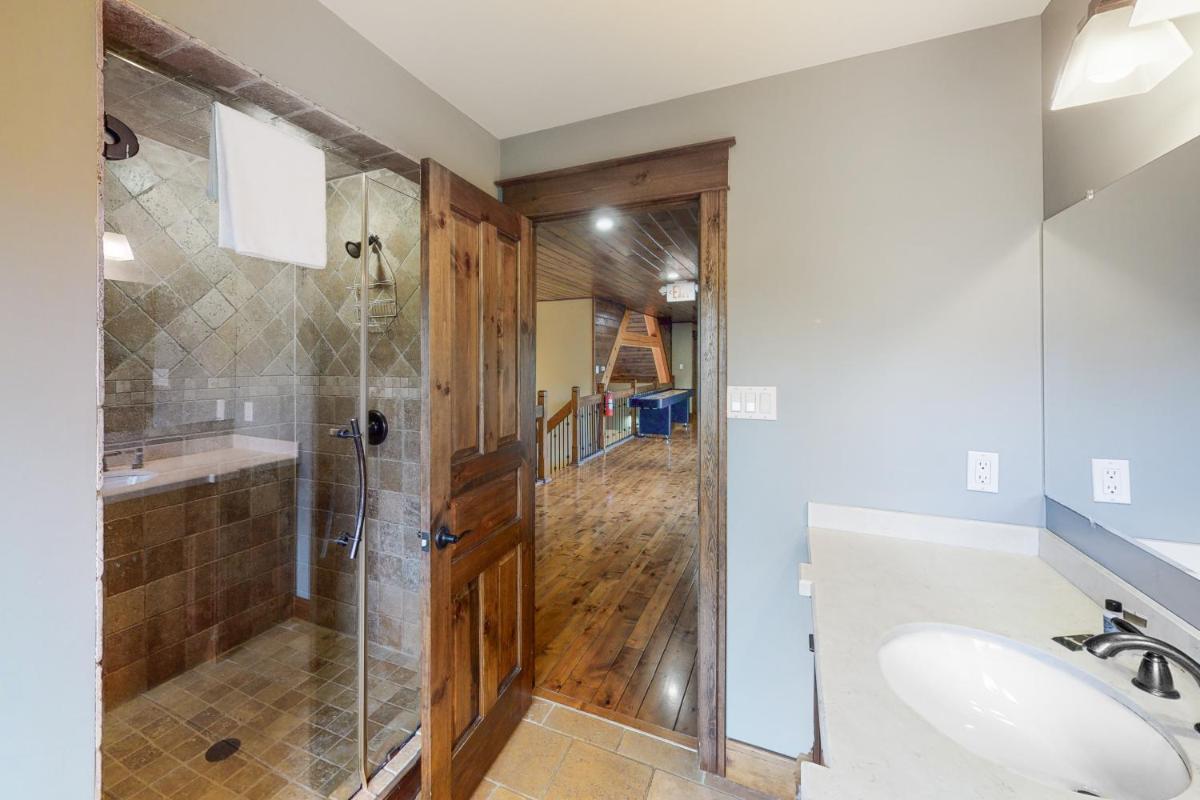 Lucille 109 - Housity