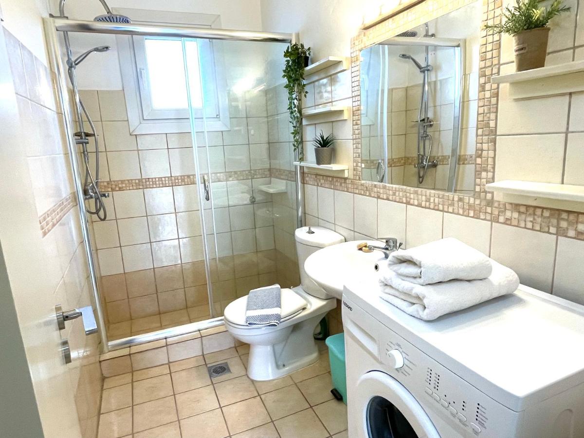 Lena Kassiopi Apartments - Housity