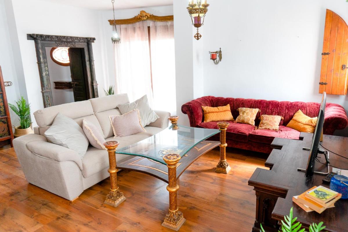 Suitetrails - Ático Imperial GARAJE GRATIS Centro Terraza Aire Acond Solarium 2 baños wifi a 1minuto de la Plaza Cabildo