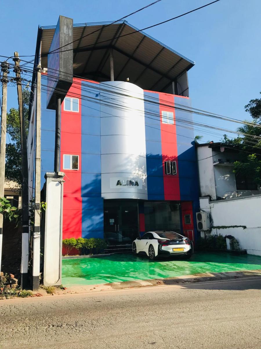 Alina Budget Hotel - Housity