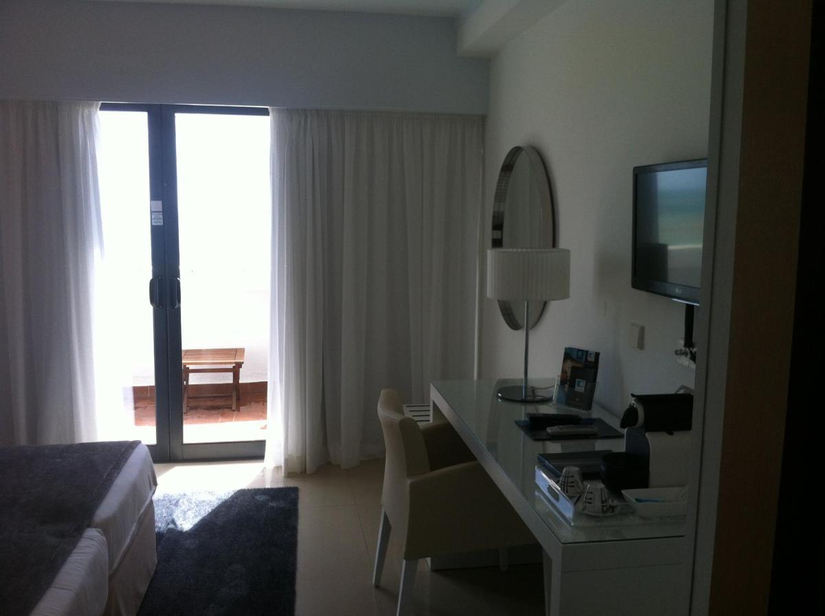 Uma área de estar em Rocamar Exclusive Hotel & Spa - Adults Only