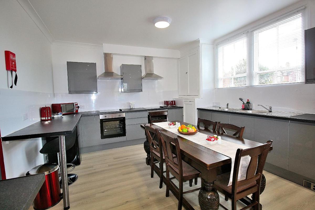 Hamilton Hotel - Housity