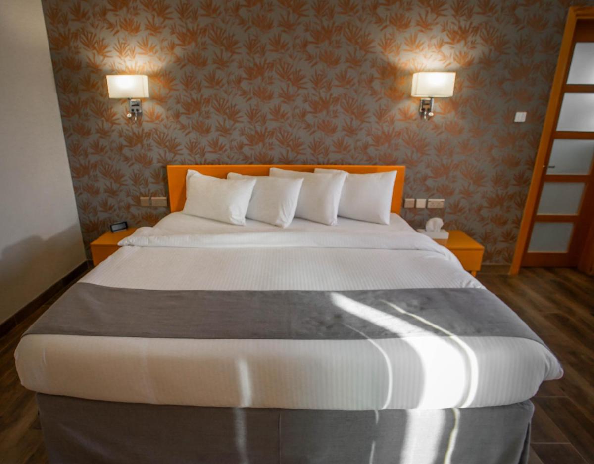 Sama Muscat Hotel - Housity