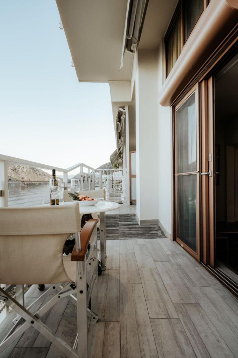 Mari Hotel & Maisonettes - Housity