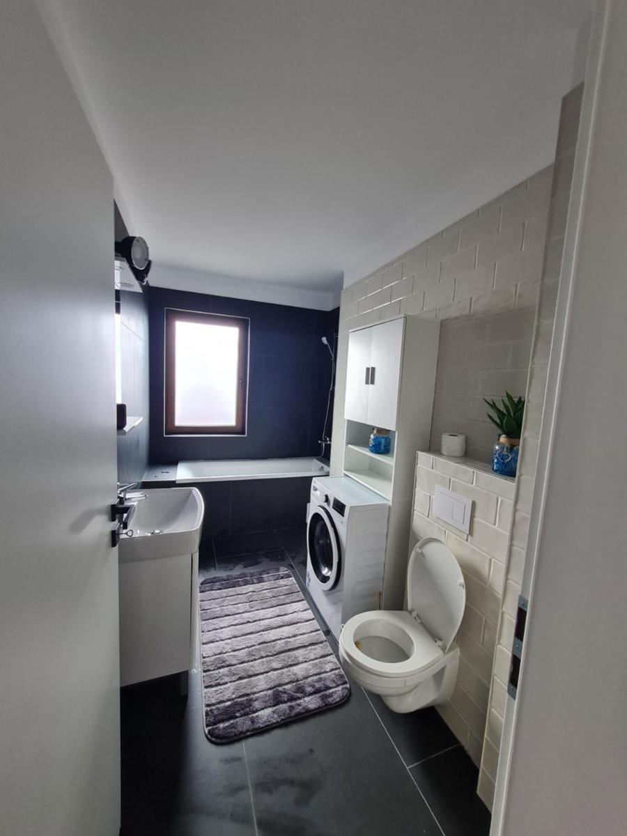 TORONTO DELUXE RESIDENCE - Housity