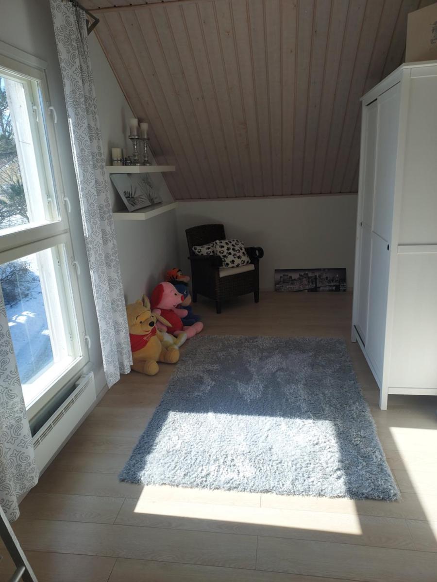 Punainen paritalo - Housity