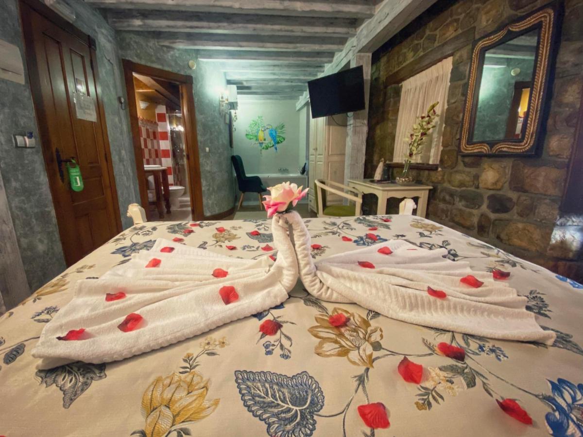 Cama o camas de una habitación en Hotel Spa Casona La Hondonada