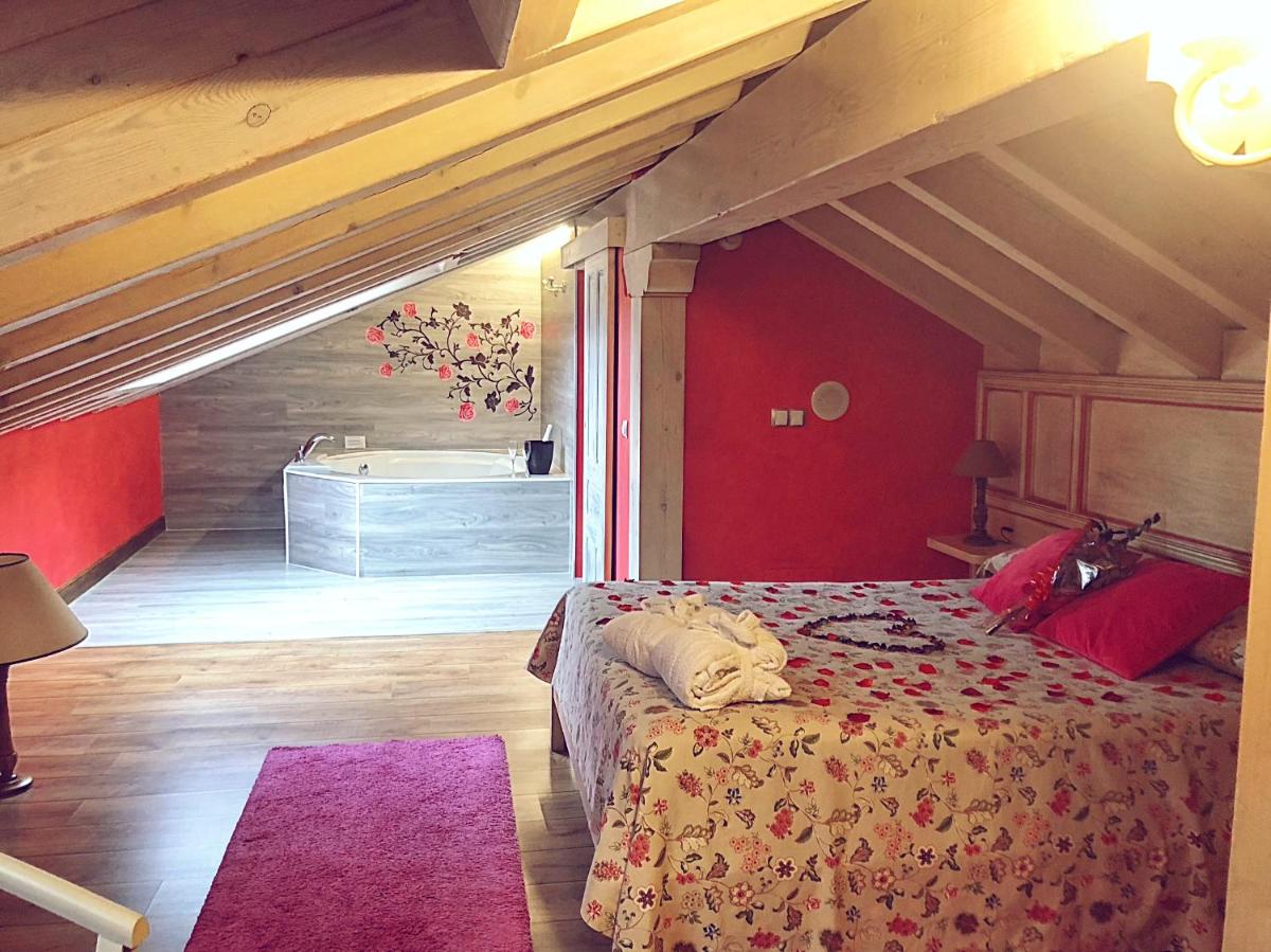 Cama o camas de una habitación en Hotel Spa Casona La Hondonada