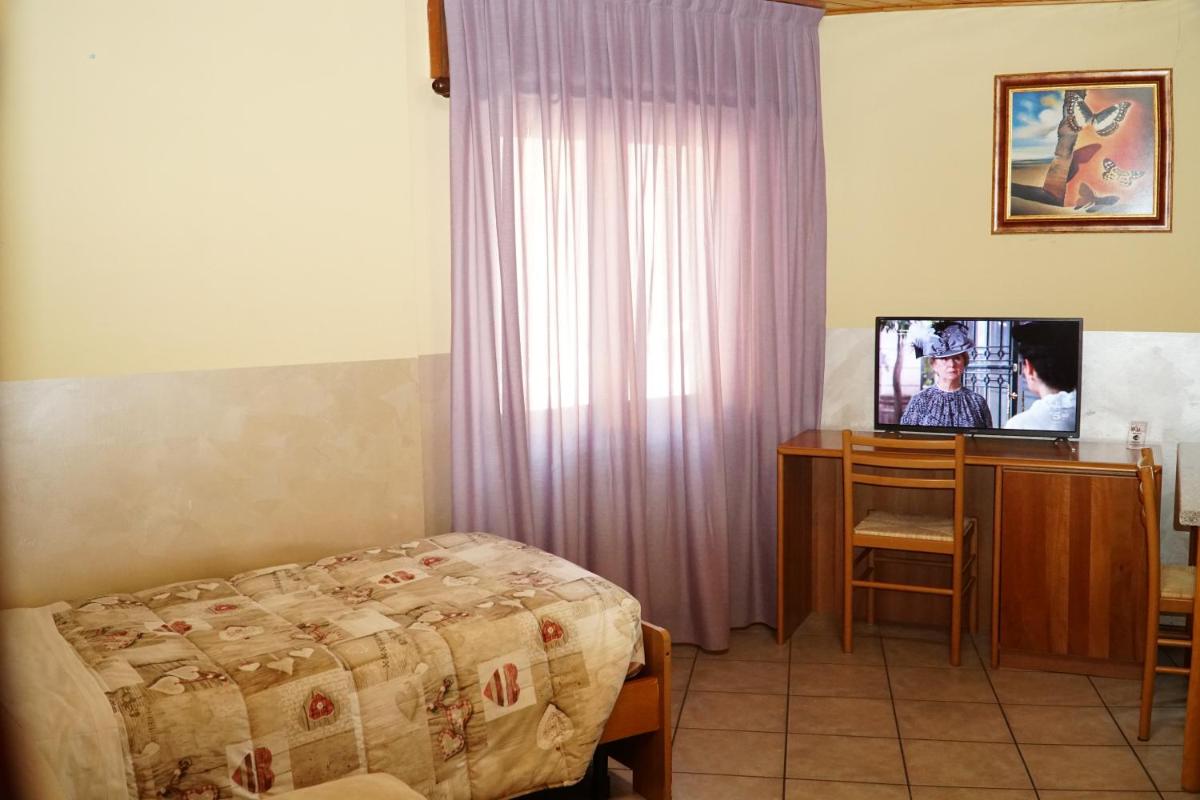 Hotel Iscla - Housity