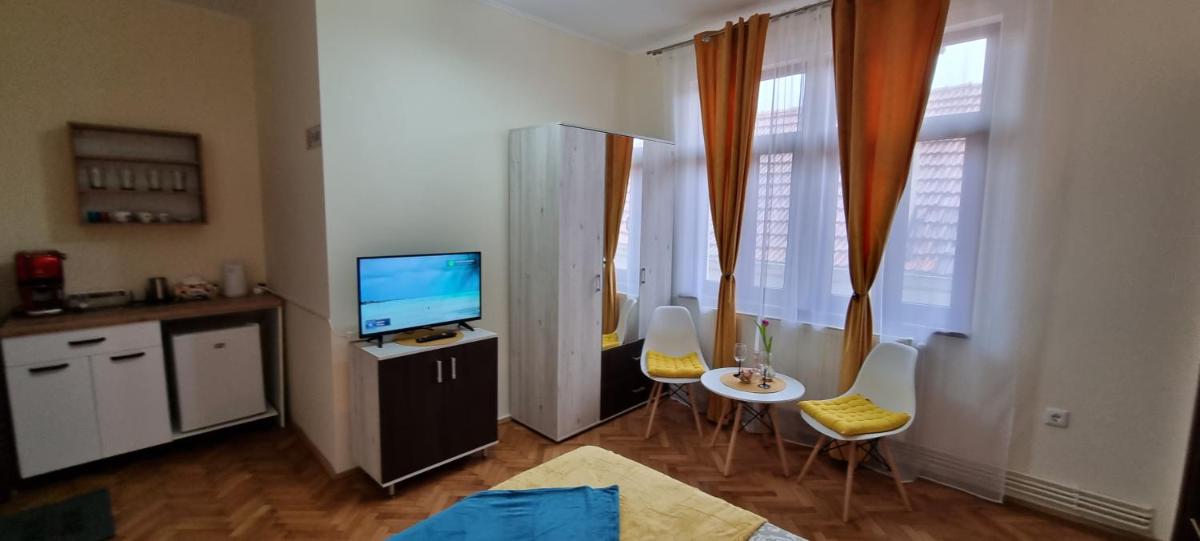 Suitetrails - Happy Mood Apartments