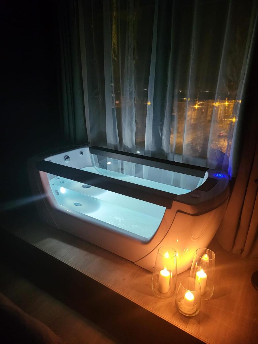 SPAre-Time - Exclusive and Unique Apartment! 18+ - Housity
